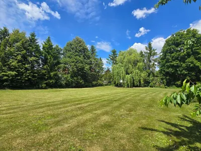Grundstück kaufen in Bruck an der Leitha – 2 080 m², € 1.450.000 – Bild 2 von 3