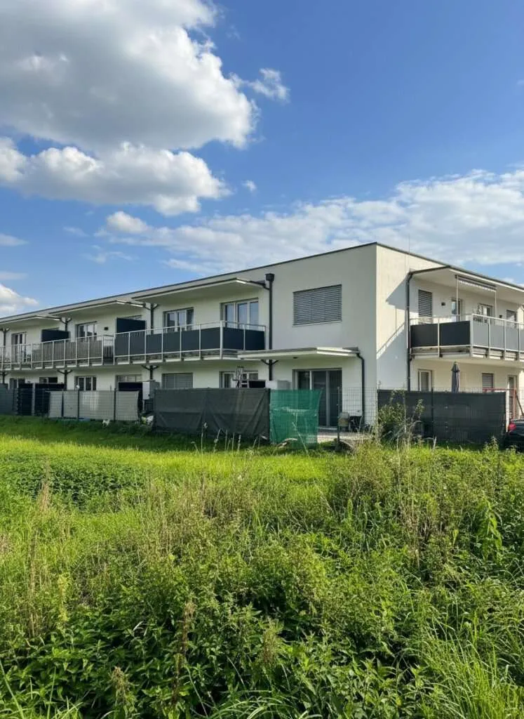 Neuwertige 2-Zimmer-Wohnung mit Balkon ️️ - Ansicht 3