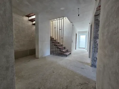 4-Zimmer-Haus kaufen in Neunkirchen – 243 m², € 440.000 – Bild 6 von 25