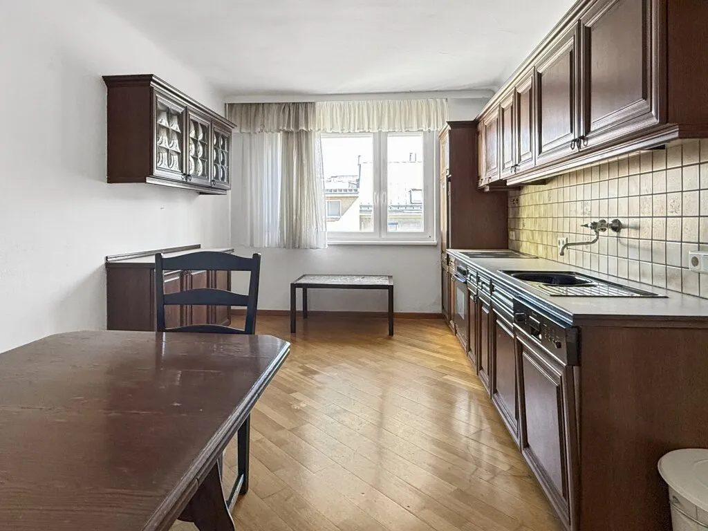 116 m² Wohnung mit Teilungspotenzial und flexibler Raumstruktur – pohled 3