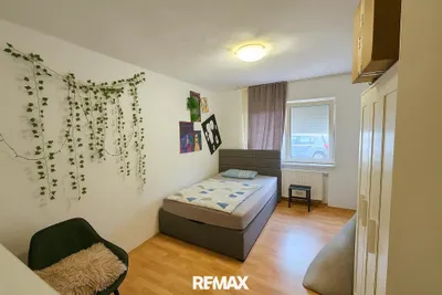 11-Zimmer-Gewerbeimmobilie kaufen in Braunau am Inn – 318 m², € 385.000 – Bild 13 von 23