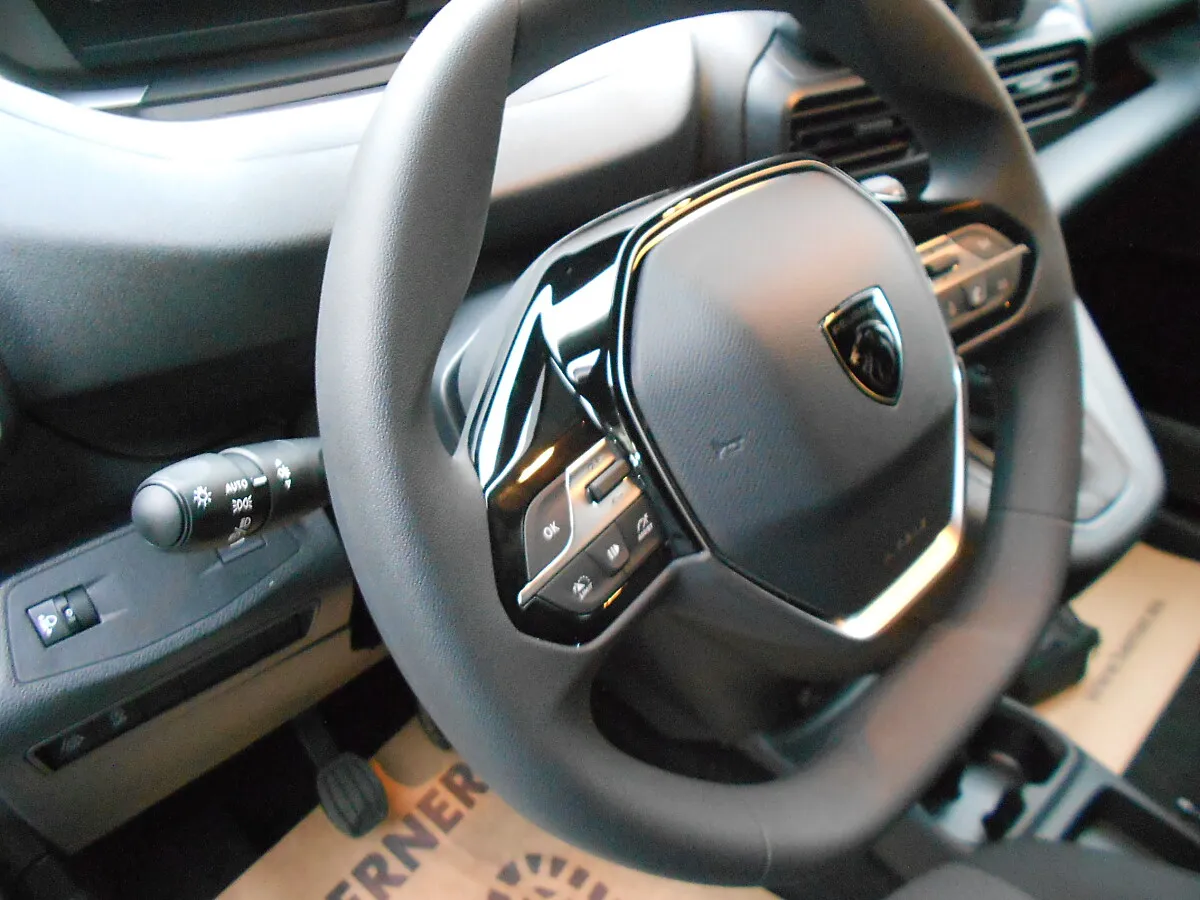 Peugeot Partner Standard L1 BlueHDi 100 S&S Premium Transporter / Kastenwagen – Bild 8