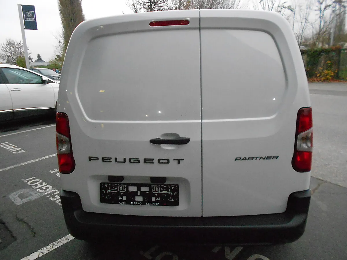 Peugeot Partner Standard L1 BlueHDi 100 S&S Premium Transporter / Kastenwagen – Bild 5