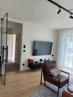 2-Zimmer-Wohnung mieten in Feldkirchen – 63 m², € 1.600 – Bild 3 von 10