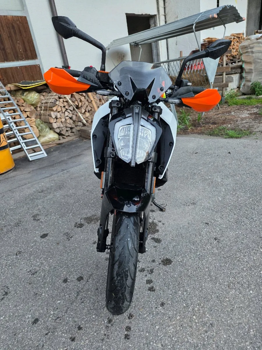 KTM 390