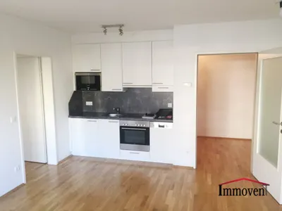 RUHE- UND STADTLAGE! Moderne, hofseitig gelegene Neubauwohnung mit Balkon – Bild 2