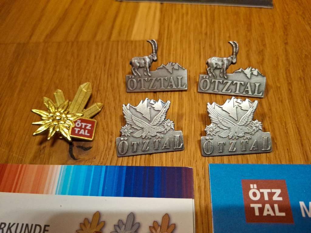 #21 Wanderpass mit 5x Wandernadeln Ötztal