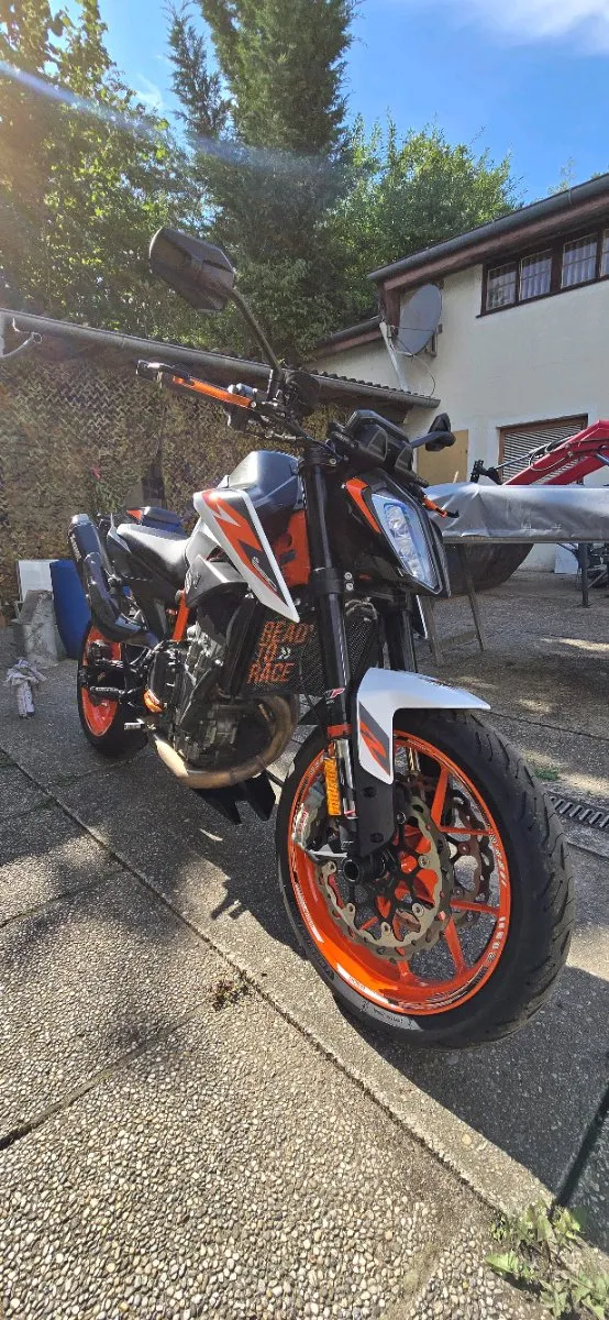 KTM Duke