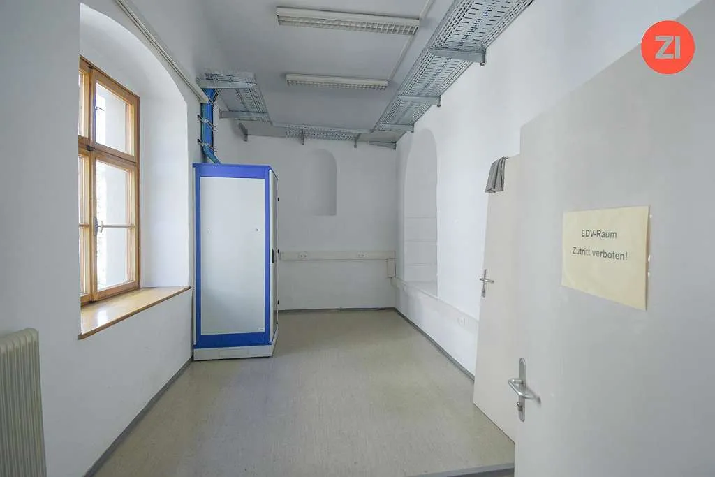 Herrliches Altbau Büro - beste Lage / Stellplätze verfügbar - Ansicht 2