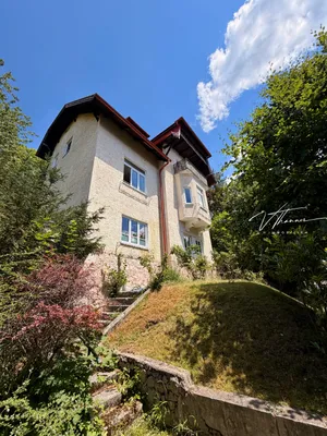 6-Zimmer-Wohnung mieten in Gmunden – 225 m², € 2.300 – Bild 4 von 18