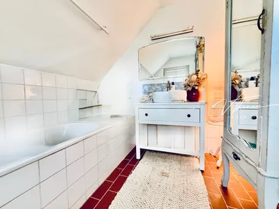 6-Zimmer-Wohnung mieten in Gmunden – 225 m², € 2.300 – Bild 16 von 18