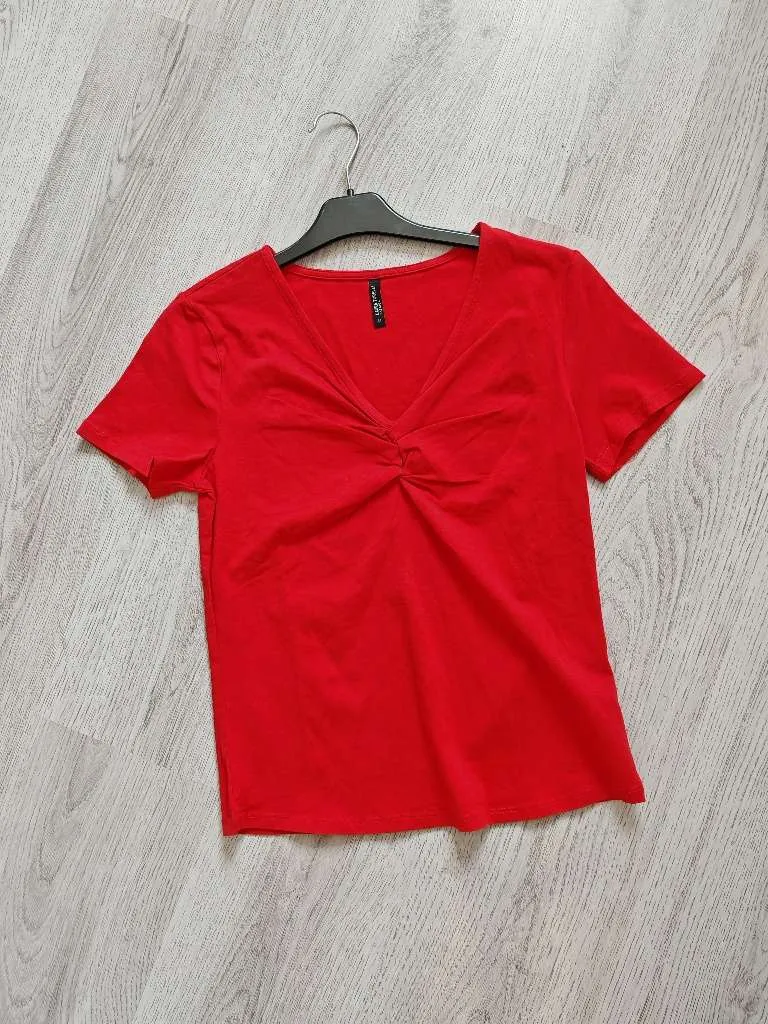 Laura In.gr Laura Torelli (NKD) T-Shirt Gr. M, € 3,- (2700 Wiener Neustadt) - willhaben