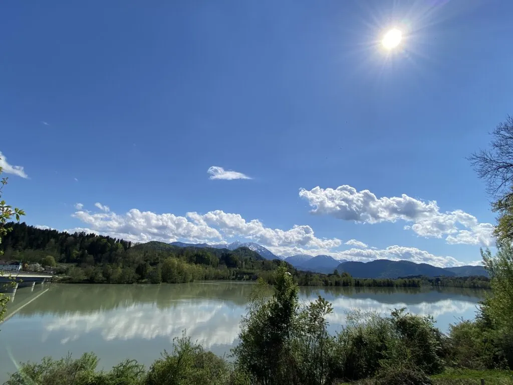 Traumhaftes Grundstück in idyllischer Lage - Direkt an der Drau, nahe dem Klopeiner See! - Ansicht 2