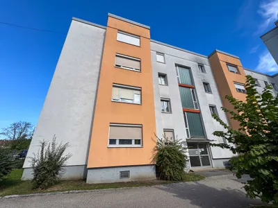 2-Zimmer-Wohnung kaufen in Wels – 61 m², € 126.000 – Bild 1 von 15