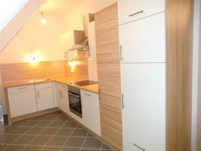 15553 -102 m² Wohnfläche, 51 m² Dachterrasse mit Blick in die Weinberge! – Bild 2