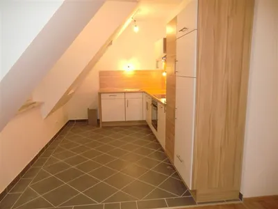 15553 -102 m² Wohnfläche, 51 m² Dachterrasse mit Blick in die Weinberge! – Bild 3
