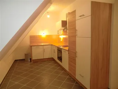 15553 -102 m² Wohnfläche, 51 m² Dachterrasse mit Blick in die Weinberge!