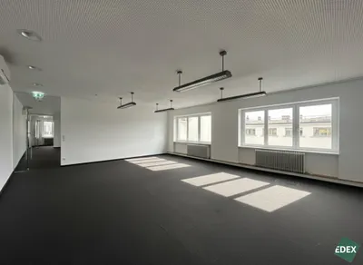 Gewerbeimmobilie mieten in Wien – 333 m², € 6.212