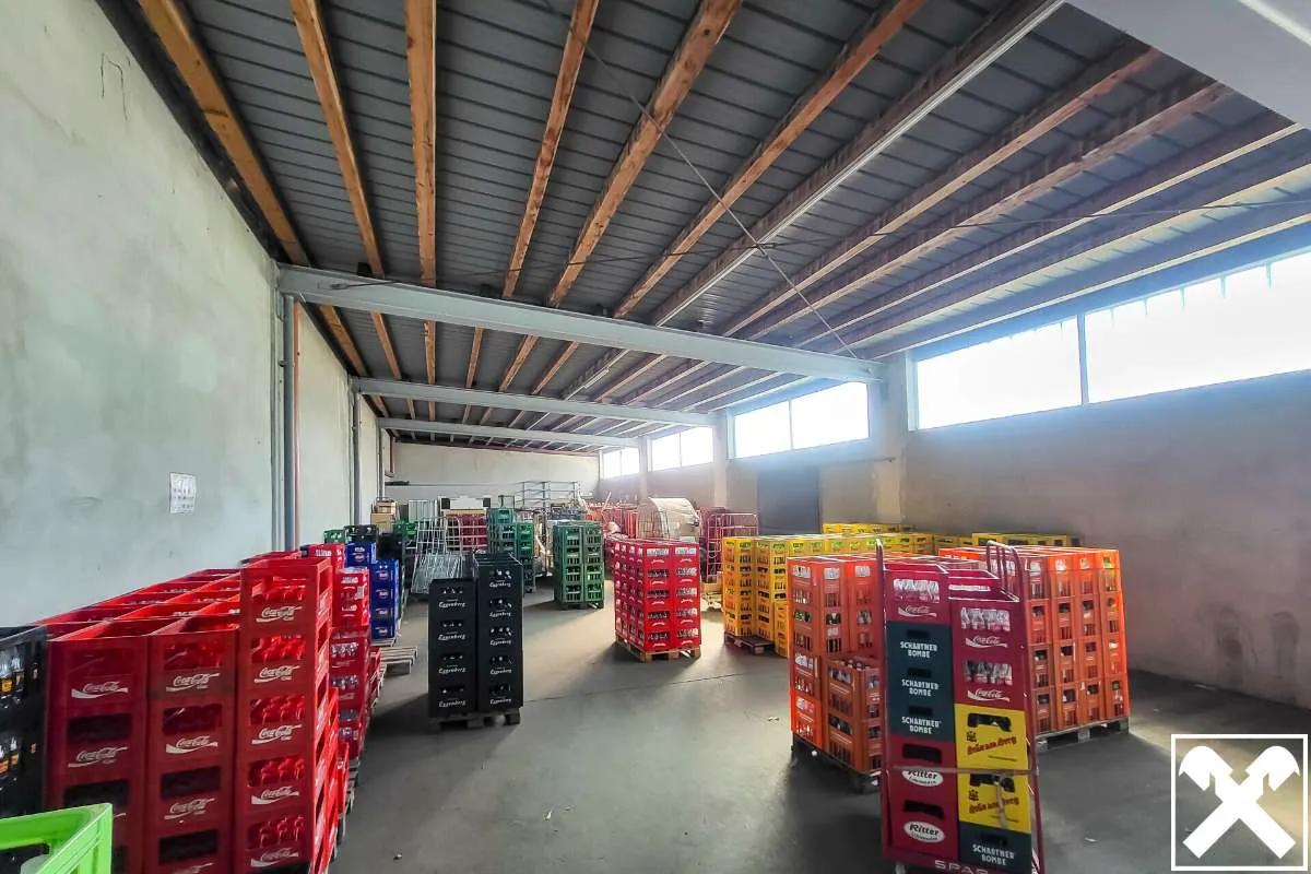 Lagerhalle mit Büros an der B1 - Ansicht 2