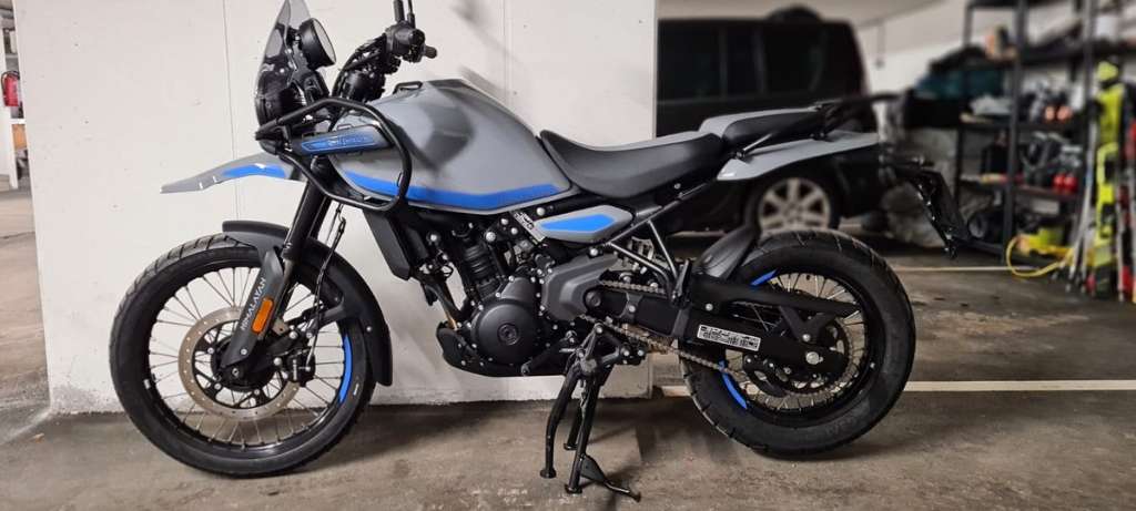 Royal Enfield Himalayan 452 Enduro