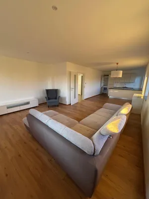 5-Zimmer-Wohnung mieten in Linz Land – 83 m², € 1.200 – Bild 1 von 16