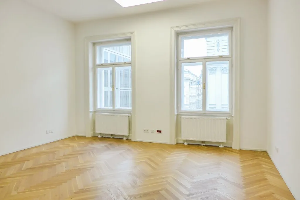 Hochwertige Büroetage in repräsentativem Stilaltbau - 12 Zimmer - Balkon - Garage - EUR24/qm HMZ - Ansicht 2