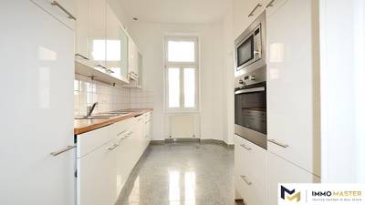 Großzügige 4-Zimmer-Wohnung mit französischem Balkon und Einbauküche in 1060 Wien zu mieten! – Bild 2