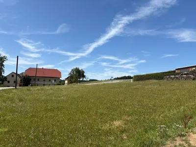 Grundstück kaufen in Grieskirchen – 1 087 m², € 65.000