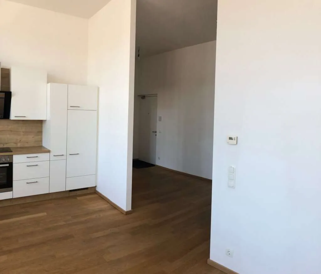 Hochwertige 3-Zimmer Wohnung in Zentrumslage – pohled 3