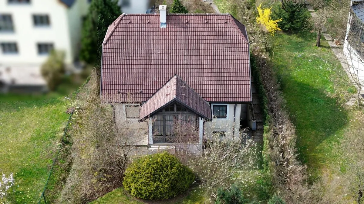 IN KAUFABWICKLUNG! SCHÖNES EINFAMILIENHAUS IN RUHIGER LAGE - Widok 2