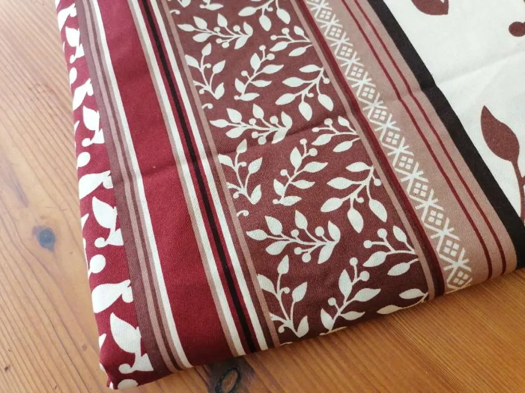 Tagesdecke Bettüberwurf Grandcouvre Tchibo, € 25,- (4020 Linz)