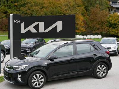 KIA Stonic /Silber/1.0 TGDI/MT6/100