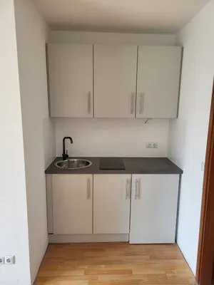 Helle 1-Zimmer-Wohnung mit perfekter Anbindung an Uni Wien, MedUni Wien & BOKU - Bright Apartment with Excellent Access to Uni Vienna, MedUni Vienna & BOKU – Bild 2