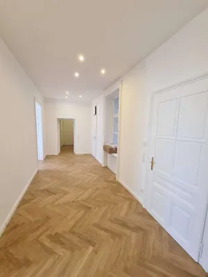 Exklusive Altbau-Wohnung im Herzen des Botschaftsviertel von 1040 Wien – Bild 3