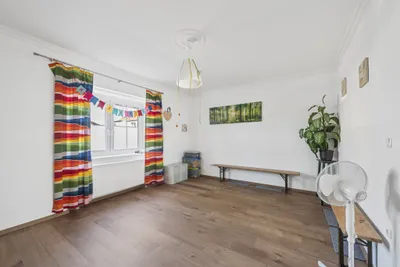 5-Zimmer-Gewerbeimmobilie kaufen in Wiener Neustadt – 205,26 m², € 585.000 – Bild 7 von 33