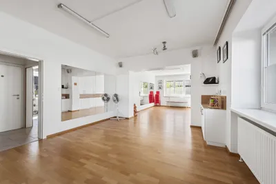 5-Zimmer-Gewerbeimmobilie kaufen in Wiener Neustadt – 205,26 m², € 585.000 – Bild 5 von 33