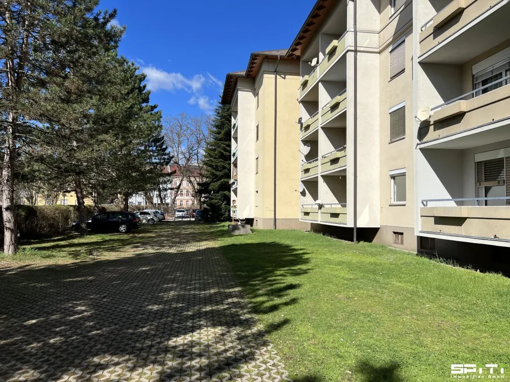 Klagenfurt: Zweizimmerwohnung mit Loggia und Parkplatz, Klagenfurt