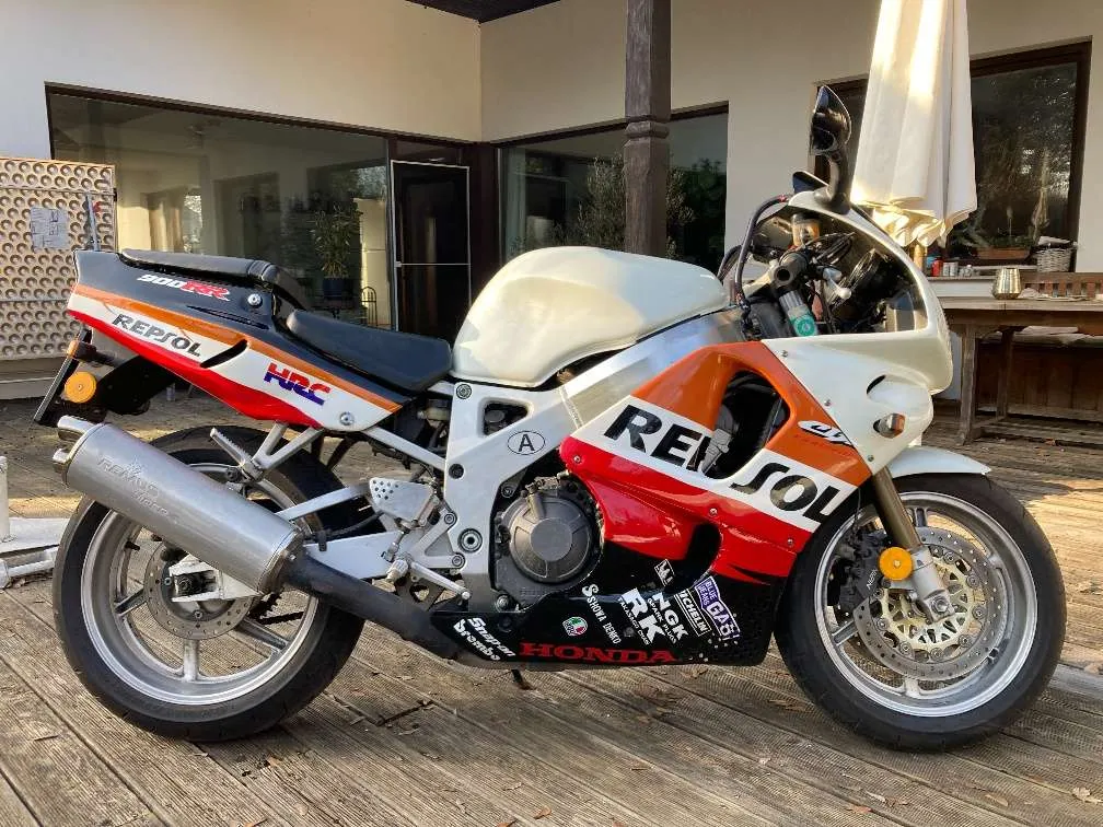 Honda CBR