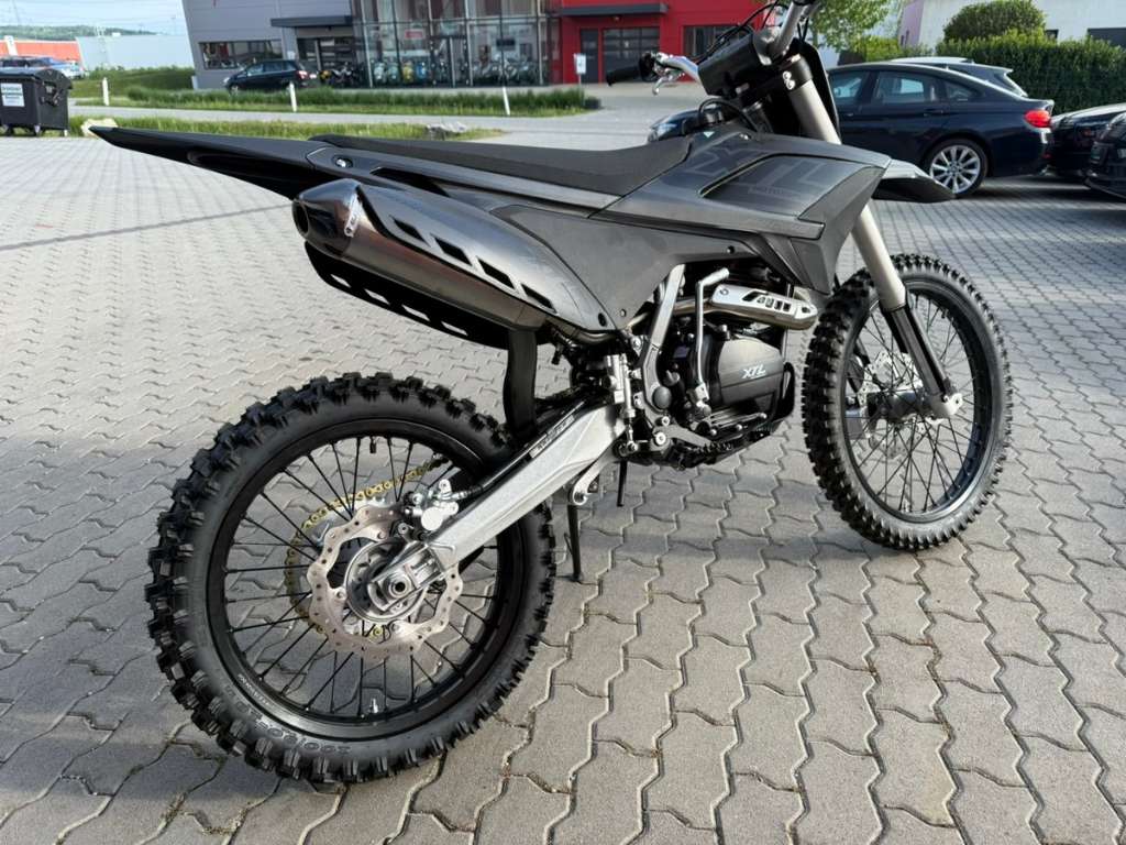Apollo RFZ RXF 250ccm Motocross