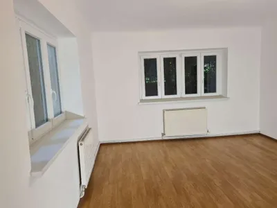 TOP LAGE / Ruhige, gemütliche, 2-Zimmerwohnung mit Gartenzugang! – Bild 2