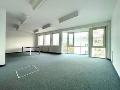 6-Zimmer-Gewerbeimmobilie mieten in Wien – 233 m², € 2.317 – Bild 11 von 12