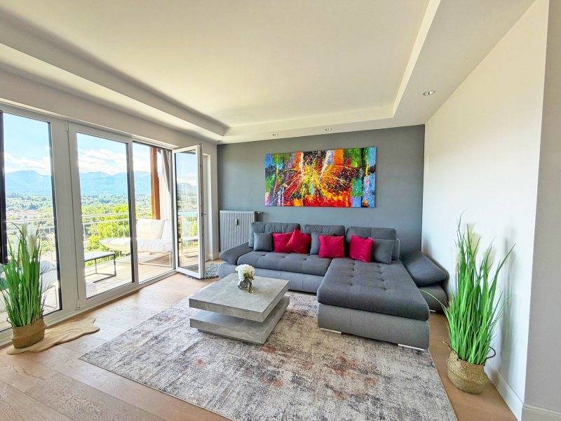 Freizeitwohnsitz in Velden: Großzügige Wohnung mit See- und Schlossblick - Ansicht 3