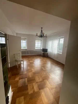 5-Zimmer-Wohnung mieten in Sankt Pölten Land – 90 m², € 1.000 – Bild 1 von 9
