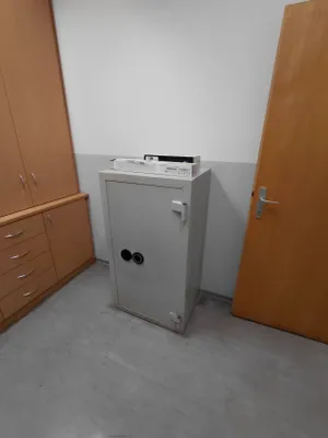 10-Zimmer-Gewerbeimmobilie mieten in Bruck-Mürzzuschlag – 289 m², € 2.486 – Bild 15 von 17
