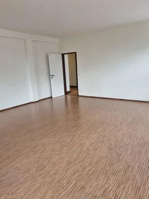 1-Zimmer-Gewerbeimmobilie mieten in Salzburg-Umgebung – 39 m², € 10 – Bild 3 von 3