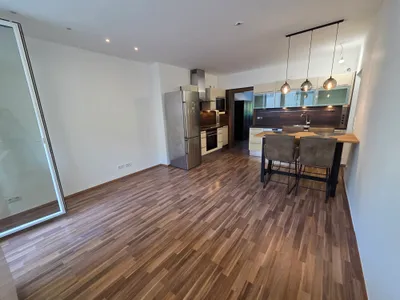 4-Zimmer-Wohnung mieten in Linz – 87 m², € 1.248 – Bild 2 von 15