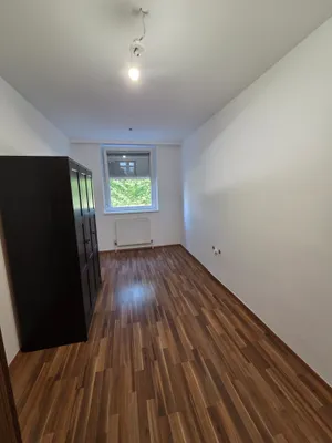 4-Zimmer-Wohnung mieten in Linz – 87 m², € 1.248 – Bild 7 von 15