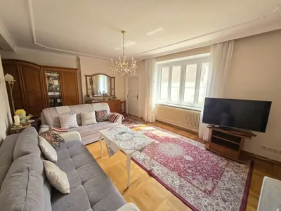 6-Zimmer-Haus kaufen in Hollabrunn – 210 m², € 210.000 – Bild 6 von 14