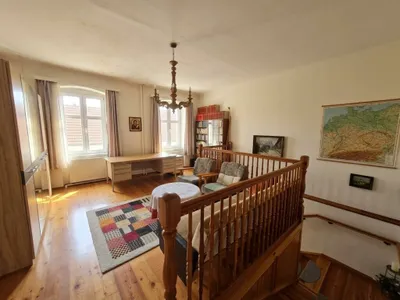 6-Zimmer-Haus kaufen in Hollabrunn – 210 m², € 210.000 – Bild 9 von 14
