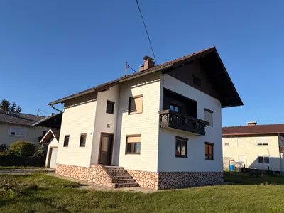 10-Zimmer-Haus kaufen in Vöcklabruck – 195 m², € 420.000 – Bild 2 von 39